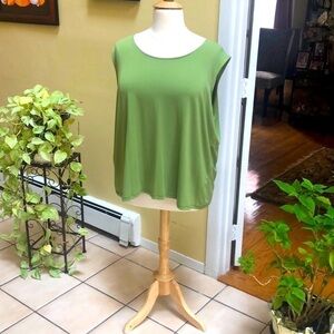 The Avenue Women’s Green Stretch Sleeveless Tank Sz 30/32 NWT